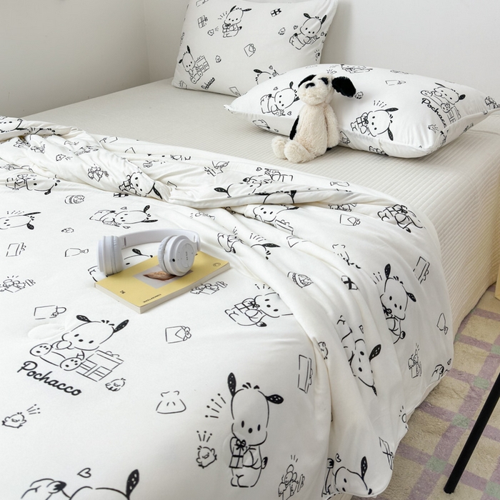 91家纺网 家纺一手货源 找家纺 木堇家居 2024新款三丽欧A类针织棉10%大豆纤维嵌绳款夏被 黑白帕恰狗