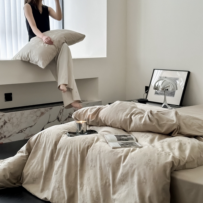 91家纺网 家纺一手货源 找家纺 玖弘 2024新款染色提花系列四件套 繁花 香槟色