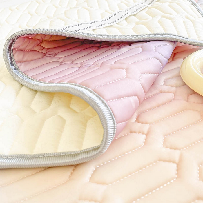 91家纺网 家纺一手货源 找家纺 米帛家纺 2024新款A类凉感丝卡通乳胶凉席-绑带款 星空