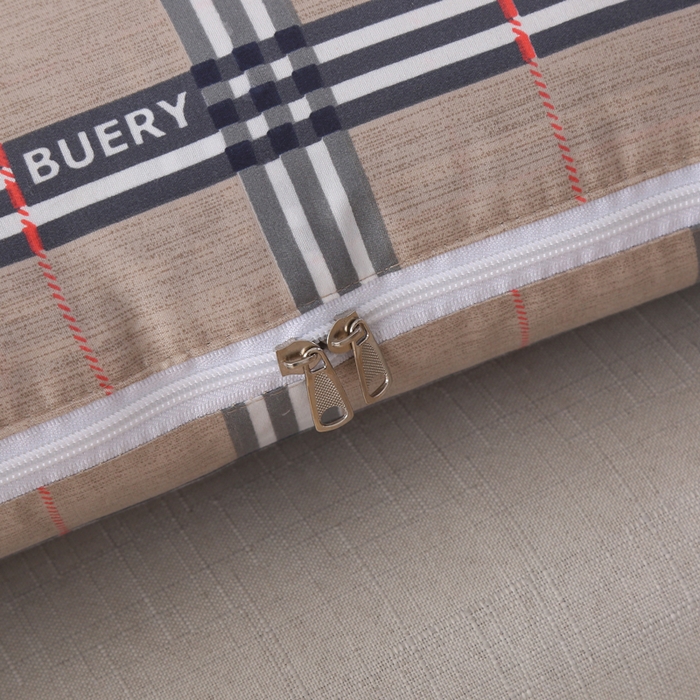 91家纺网 家纺一手货源 找家纺 铭宣家居 2025新增花型 亲肤柔软棉被抱枕被 巴宝莉