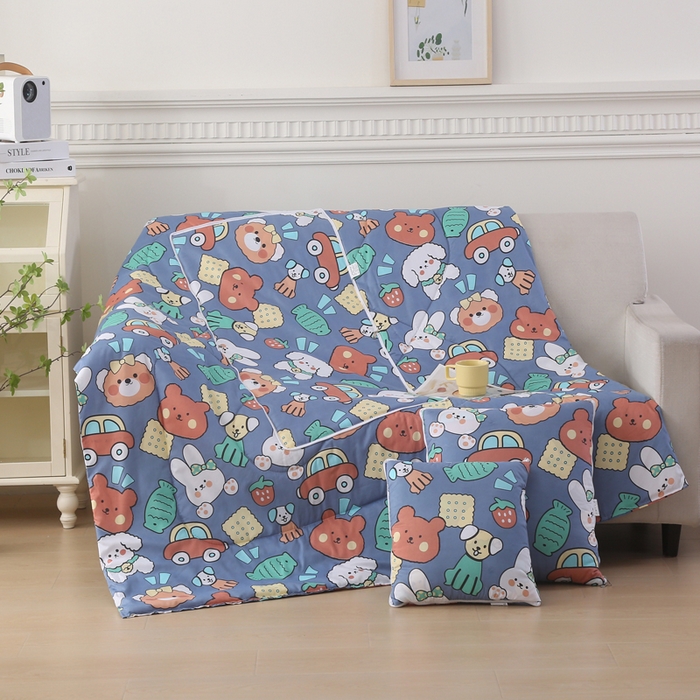 91家纺网 家纺一手货源 找家纺 铭宣家居 2025新增花型 亲肤柔软棉被抱枕被 天真烂漫