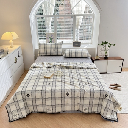 91家纺网 家纺一手货源 找家纺 星期八 2024新款全棉夏被四件套 奈香