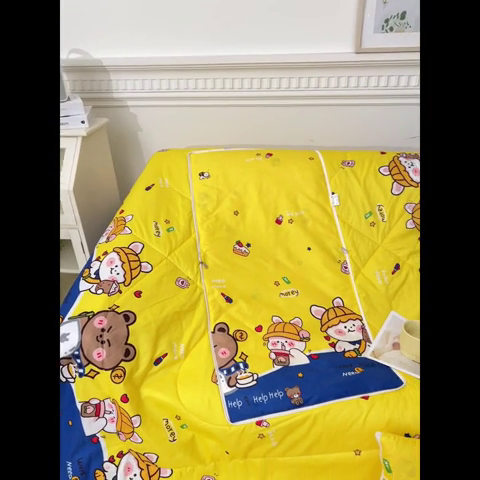 91家纺网 家纺一手货源 找家纺 铭宣家居 2025新增花型 亲肤柔软棉被抱枕被 甜心生活