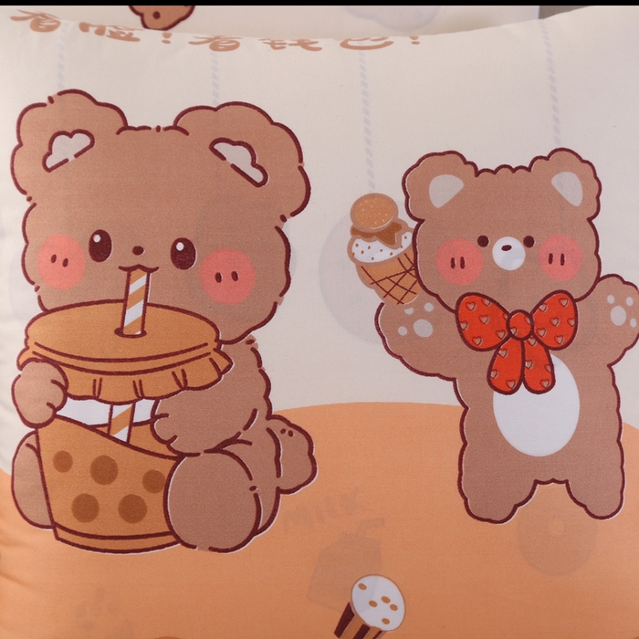 91家纺网 家纺一手货源 找家纺 铭宣家居2025新增花型 亲肤柔软棉被抱枕被 奶茶熊