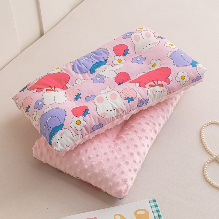 91家纺网 家纺一手货源 找家纺 芯元素 2024新款儿童全棉豆豆枕 花间小兔