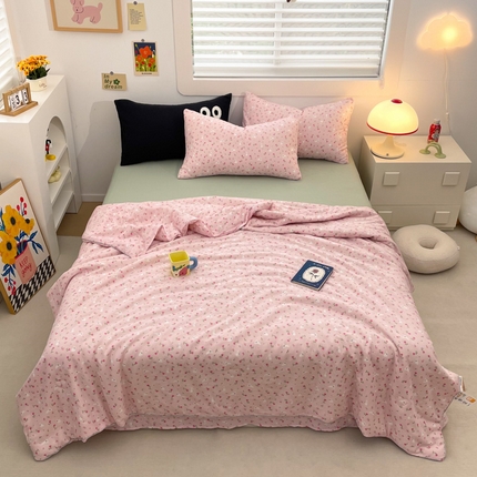 91家纺网 家纺一手货源 找家纺 迷尚 2024新款全棉双层纱大豆夏被 小粉兔