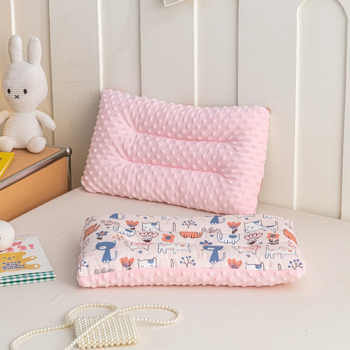 91家纺网 家纺一手货源 找家纺 芯元素 2024新款儿童全棉豆豆枕 猫猫花园