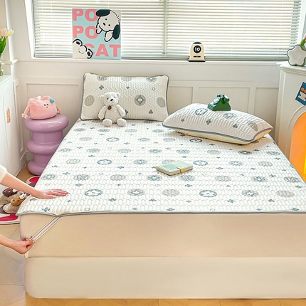 91家纺网 家纺一手货源 找家纺 （总）米帛家纺 2024新款A类凉感丝卡通乳胶凉席-绑带款