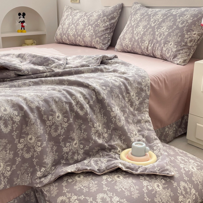 91家纺网 家纺一手货源 找家纺 迷尚 2024新款全棉双层纱大豆夏被 神秘花园紫