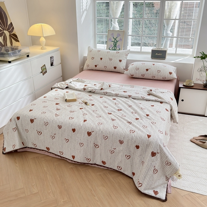 91家纺网 家纺一手货源 找家纺 星期八 2024新款全棉夏被四件套 心心相印