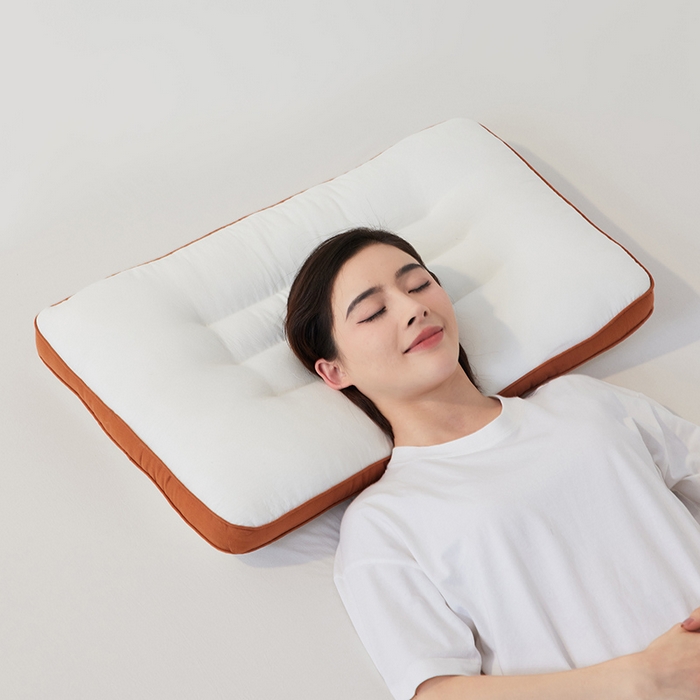 91家纺网 家纺一手货源 找家纺 安莱生活 2024新款5A抗菌早餐派创意系列枕芯-低枕-饼干枕 白色48*74cm一只