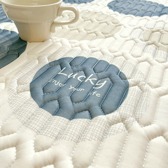 91家纺网 家纺一手货源 找家纺 米帛家纺 2024新款A类凉感丝卡通乳胶凉席-绑带款 风尚