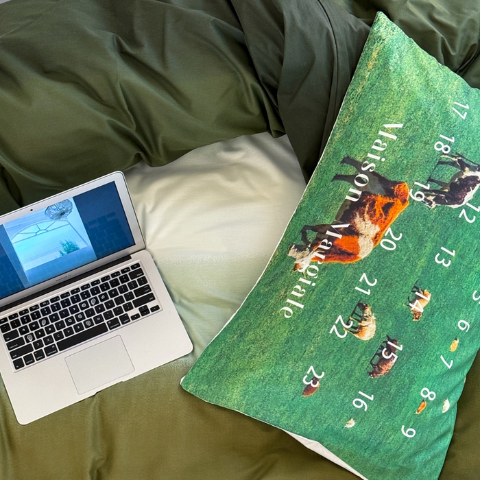 91家纺网 家纺一手货源 找家纺 艾沁家纺 2024新款40支全棉渐变色混搭四件套 渐变绿