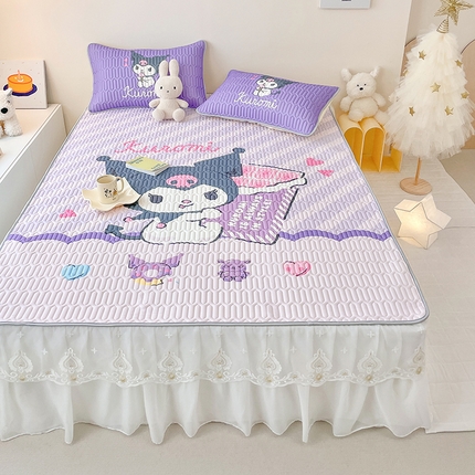 91家纺网 家纺一手货源 找家纺 米帛家纺 2024新款大版三丽鸥A类凉感丝乳胶凉席-床裙款 巧克力库洛米