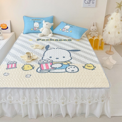 91家纺网 家纺一手货源 找家纺 米帛家纺 2024新款大版三丽鸥A类凉感丝乳胶凉席-床裙款 爆米花帕恰狗