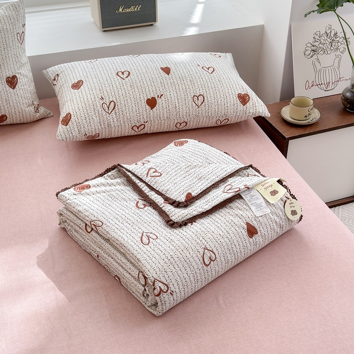 91家纺网 家纺一手货源 找家纺 星期八 2024新款全棉夏被四件套 心心相印