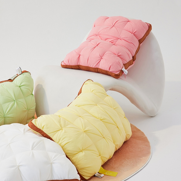 91家纺网 家纺一手货源 找家纺 安莱生活 2024新款5A抗菌早餐派创意系列枕芯-高枕-菠萝包枕 红色48*74cm一只