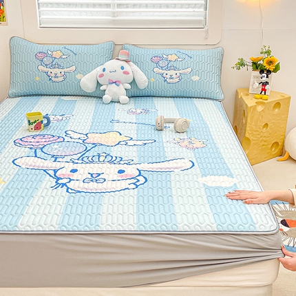 91家纺网 家纺一手货源 找家纺 米帛家纺 2024新款大版三丽鸥A类凉感丝乳胶凉席-床笠款 气球玉桂狗