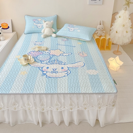 91家纺网 家纺一手货源 找家纺 （总）米帛家纺 2024新款大版三丽鸥A类凉感丝乳胶凉席-床裙款