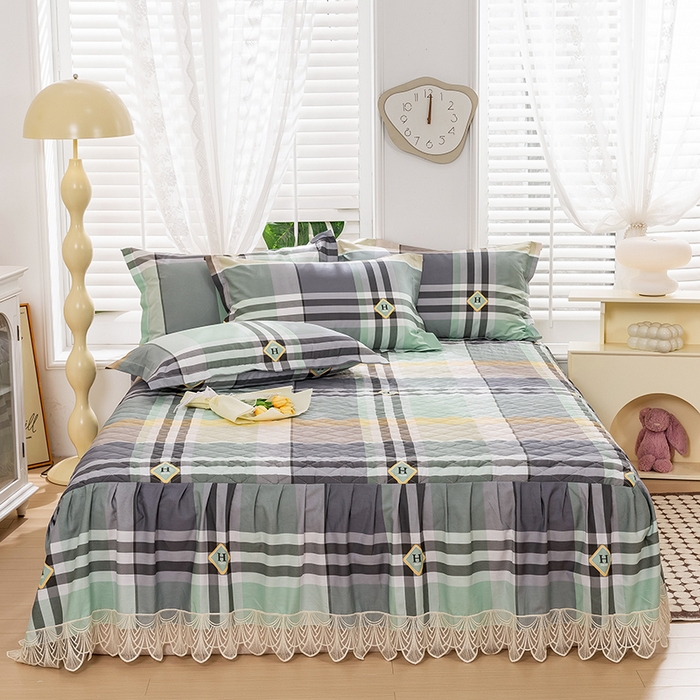 91家纺网 家纺一手货源 找家纺 琉宿家纺 2025新款全棉13372蕾丝夹棉印花床裙 普卡拉绿