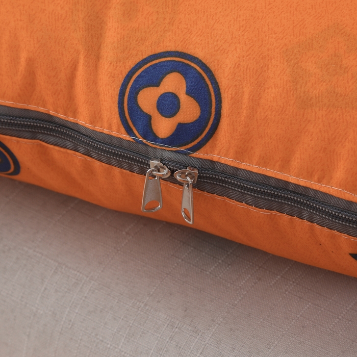 91家纺网 家纺一手货源 找家纺 铭宣家居 2025新增花型 亲肤柔软棉被抱枕被 时尚世家-橙