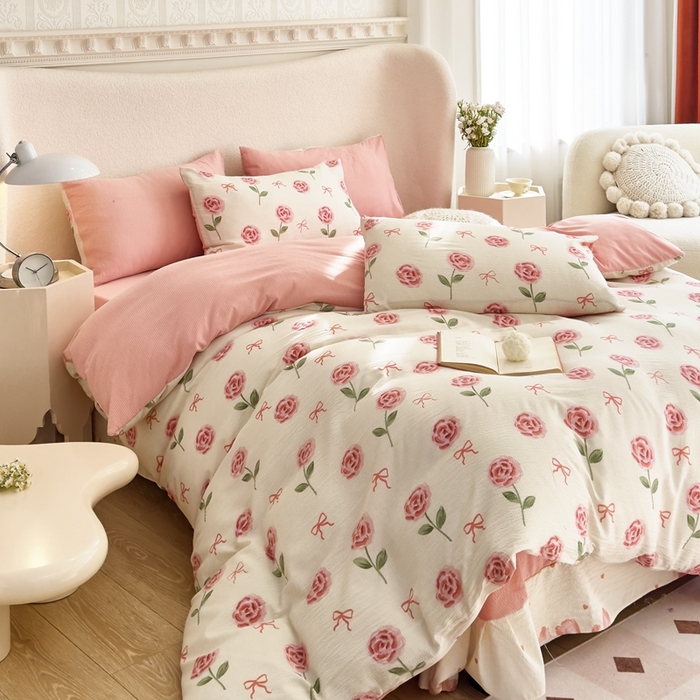 91家纺网 家纺一手货源 找家纺 富之航家纺 2024新款提花泡泡棉四件套 白月光