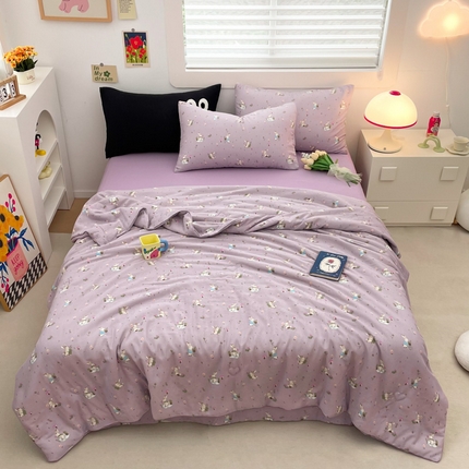 91家纺网 家纺一手货源 找家纺 迷尚 2024新款全棉双层纱大豆夏被 萌小兔紫