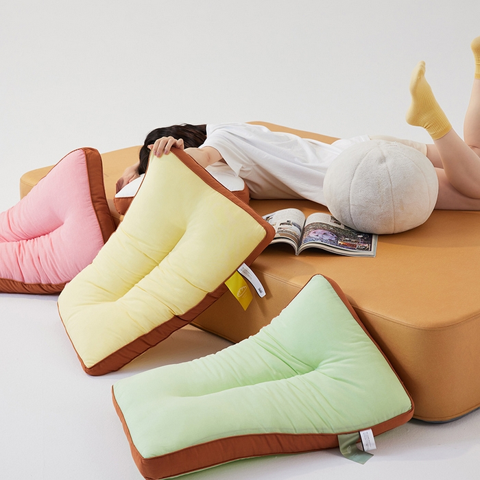 91家纺网 家纺一手货源 找家纺 安莱生活 2024新款5A抗菌早餐派创意系列枕芯-中枕-吐司枕 红色48*74cm一只