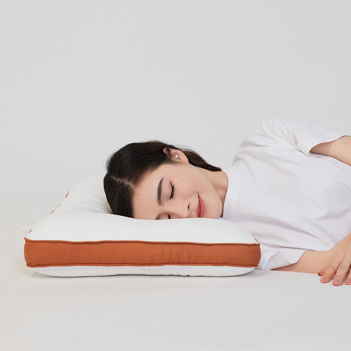 91家纺网 家纺一手货源 找家纺 安莱生活 2024新款5A抗菌早餐派创意系列枕芯-低枕-饼干枕 白色48*74cm一只