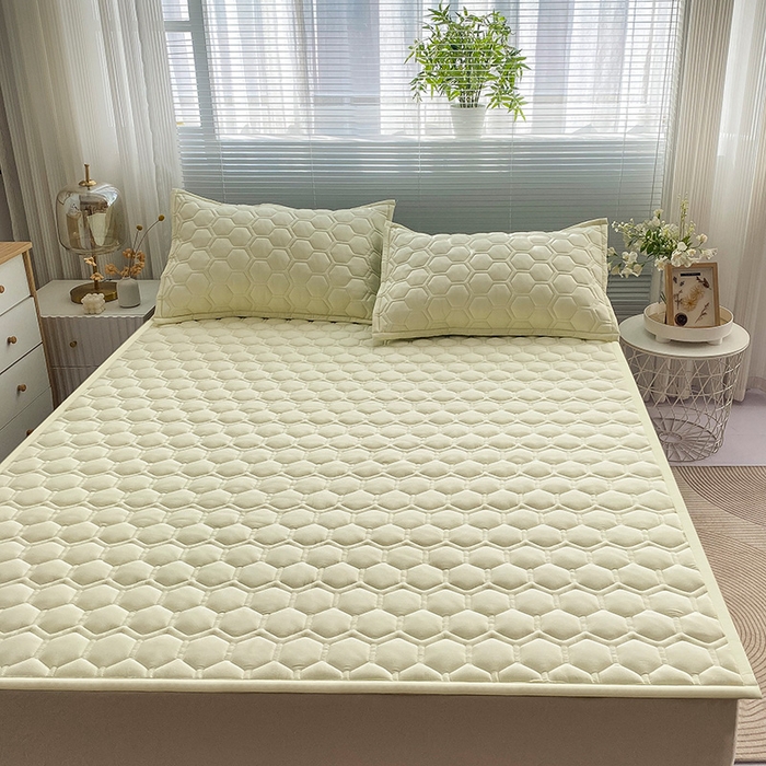 91家纺网 家纺一手货源 找家纺 恋绒家纺 2025新款A类纯棉（隔尿 防水）抗菌软床垫 奶油黄