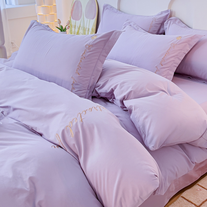 91家纺网 家纺一手货源 找家纺 U品汇 A类全棉色织水洗棉刺绣花四件套纯棉100%床单被套 可可小香-浅紫