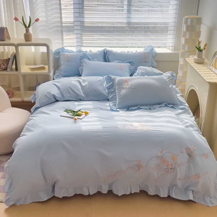 91家纺网 家纺一手货源 找家纺 U品汇 A类全棉色织水洗棉刺绣花四件套纯棉100%韩版小清新 梦迪妮-晴空蓝