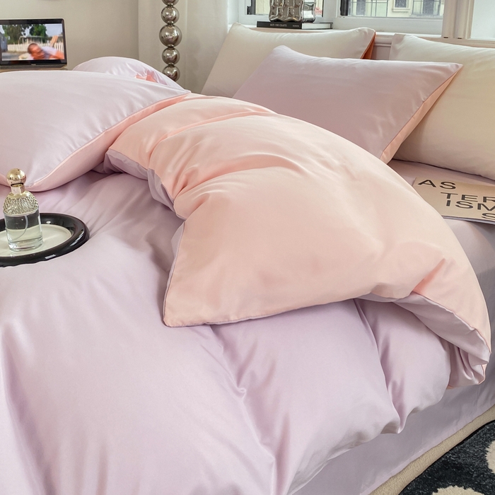 91家纺网 家纺一手货源 找家纺 芷凡家纺 2024新款亲肤棉纯色双拼四件套 丁香紫+奶油粉