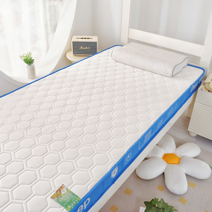 91家纺网 家纺一手货源 找家纺 张先生2024针织牛奶丝透气网立体乳胶床垫学生床垫 深睡-蓝白