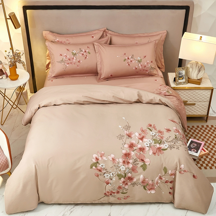 91家纺网 家纺一手货源 找家纺 雲归梦 2024新款全棉活性13372印花四件套 花香雨露-灰