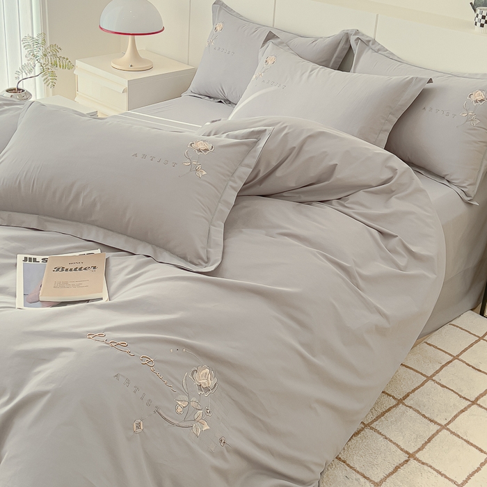 91家纺网 家纺一手货源 找家纺 U品汇 A类全棉色织水洗棉刺绣花四件套纯棉100%床单被套 花野-罗马灰