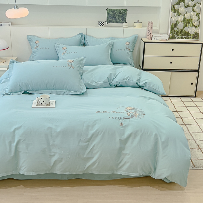 91家纺网 家纺一手货源 找家纺 U品汇 A类全棉色织水洗棉刺绣花四件套纯棉100%床单被套 花野-水碧兰