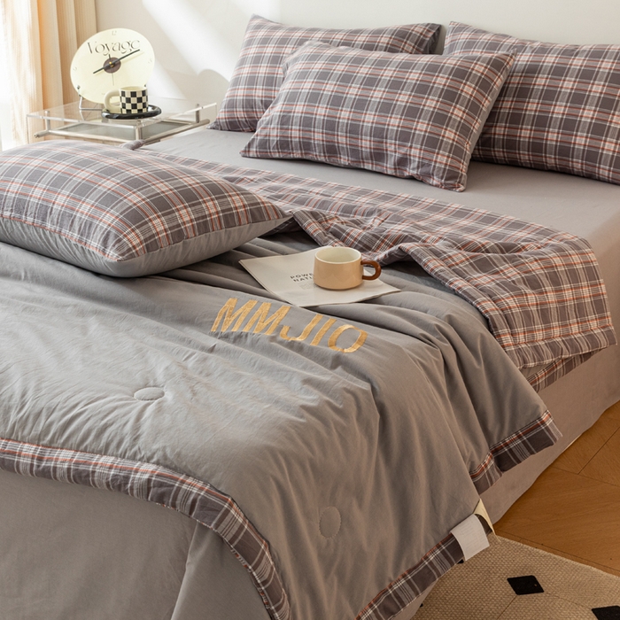 91家纺网 家纺一手货源 找家纺 寐眠 2024新款全棉水洗棉刺绣夏被夏被四件套 冷翠灰棕