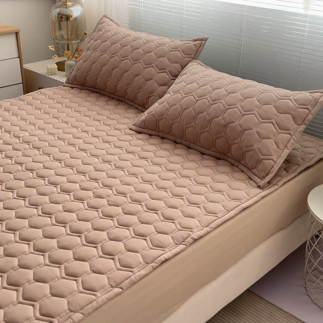 91家纺网 家纺一手货源 找家纺 恋绒家纺 2025新款A类纯棉（隔尿 防水）抗菌软床垫 浅驼色