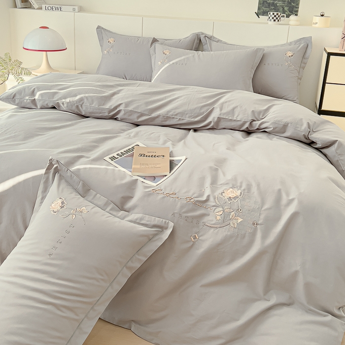 91家纺网 家纺一手货源 找家纺 U品汇 A类全棉色织水洗棉刺绣花四件套纯棉100%床单被套 花野-罗马灰
