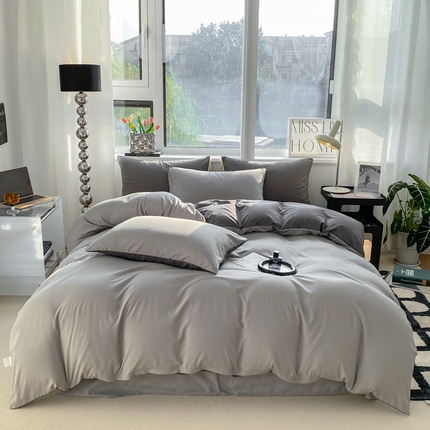 91家纺网 家纺一手货源 找家纺 芷凡家纺 2024新款亲肤棉纯色双拼四件套 浅灰+深灰