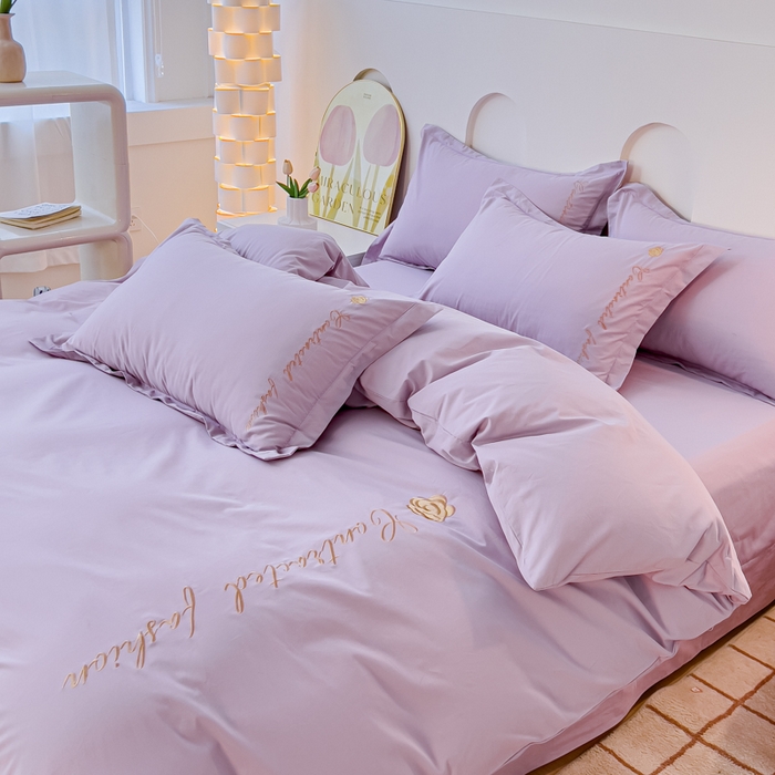 91家纺网 家纺一手货源 找家纺 U品汇 A类全棉色织水洗棉刺绣花四件套纯棉100%床单被套 可可小香-浅紫