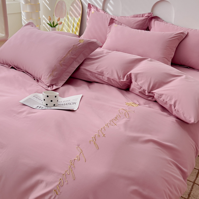 91家纺网 家纺一手货源 找家纺 U品汇 A类全棉色织水洗棉刺绣花四件套纯棉100%床单被套 可可小香-雅朵粉