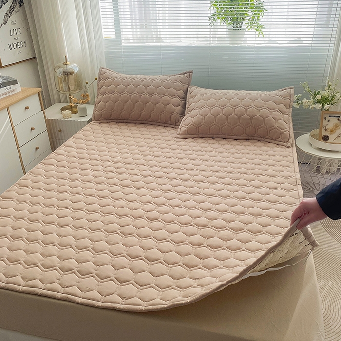 91家纺网 家纺一手货源 找家纺 恋绒家纺 2025新款A类纯棉（隔尿 防水）抗菌软床垫 浅驼色