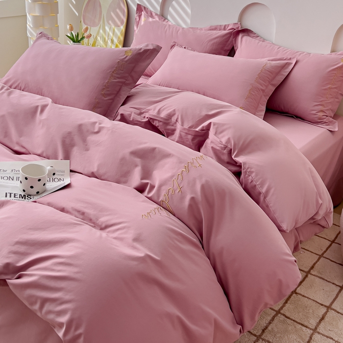 91家纺网 家纺一手货源 找家纺 U品汇 A类全棉色织水洗棉刺绣花四件套纯棉100%床单被套 可可小香-雅朵粉