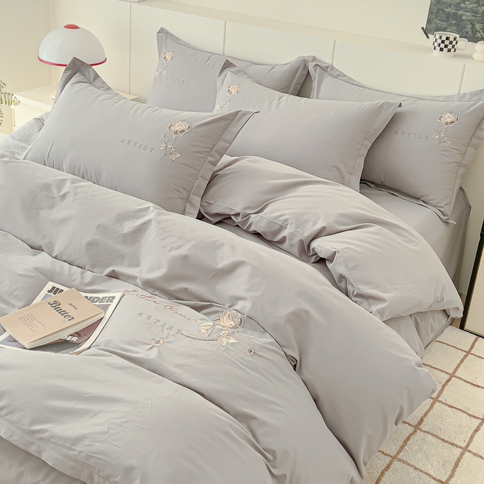 91家纺网 家纺一手货源 找家纺 U品汇 A类全棉色织水洗棉刺绣花四件套纯棉100%床单被套 花野-罗马灰