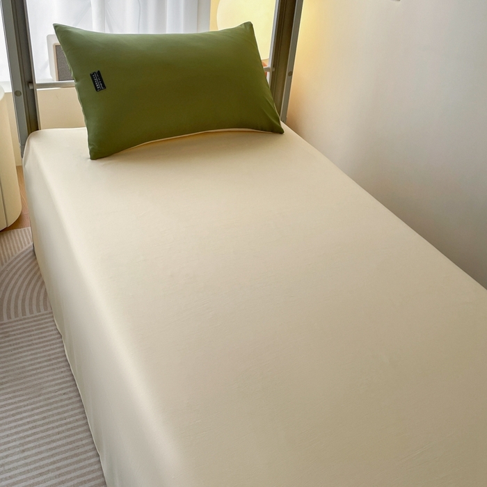 91家纺网 家纺一手货源 找家纺 米瑞娜2024水洗棉麻双拼纯色学生款床笠 橄榄绿+奶油