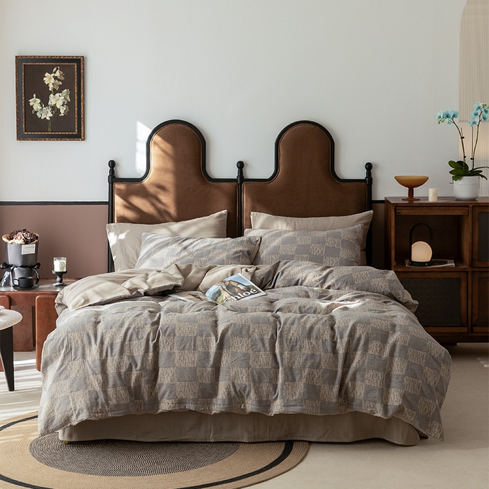 91家纺网 家纺一手货源 找家纺 棉邦 2024新款全棉色织工艺双层纱四件套 格高意远灰粽