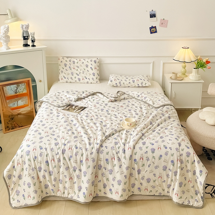 91家纺网 家纺一手货源 找家纺 米米儿家纺 2024新款A类针织棉夏被夏凉被被子被芯 花丛小兔