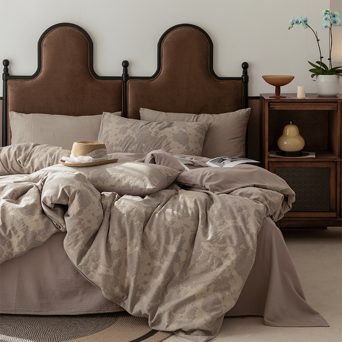 91家纺网 家纺一手货源 找家纺 棉邦 2024新款全棉色织工艺双层纱四件套 大展宏图卡其